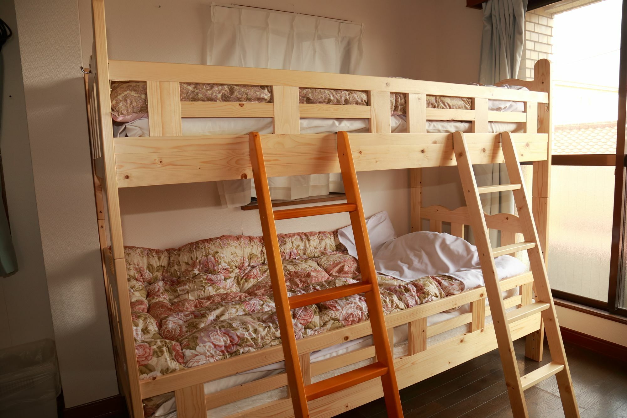 Guest House Fun Осака Екстериор снимка